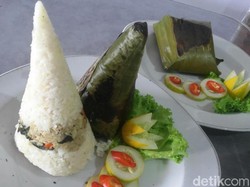 Maknyus! Buka Puasa dengan Nasi Bakar Mamong yang Gurih Pedas
