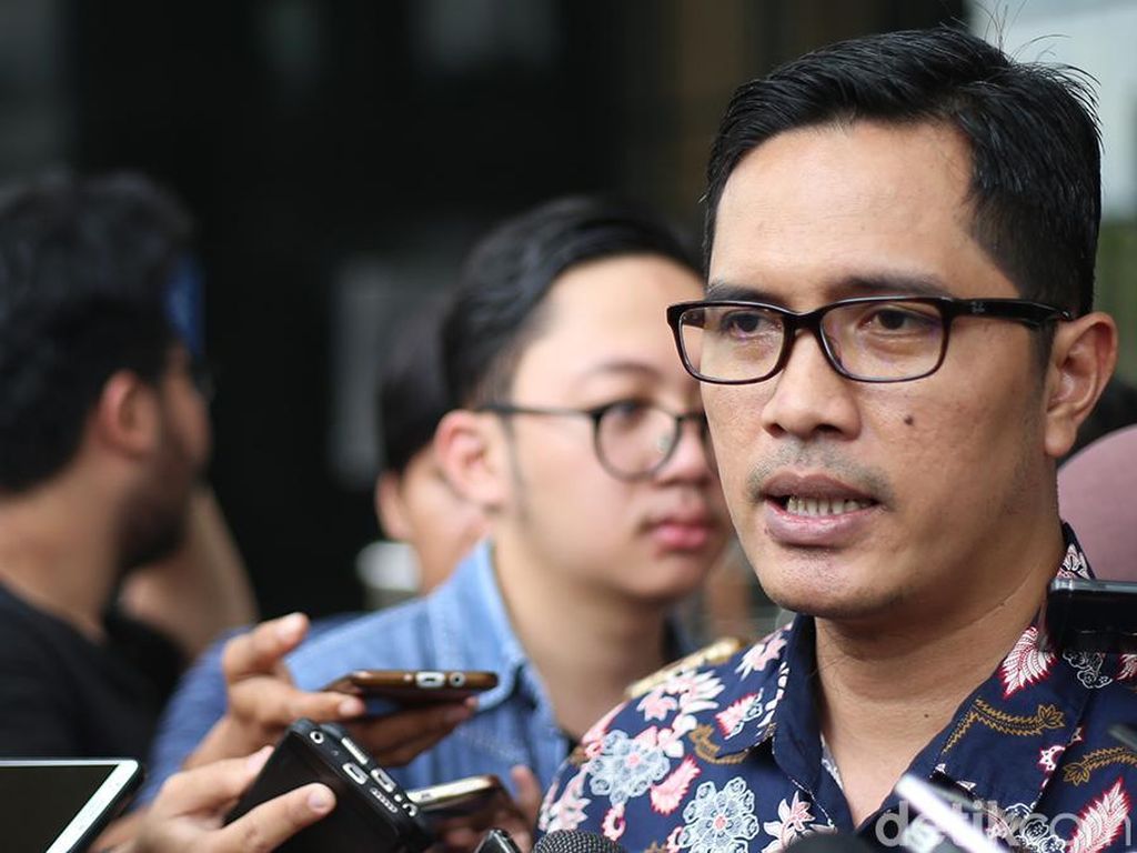 Menag Sebut USD 30 Ribu di Laci dari Pejabat Arab, KPK: Harusnya Dilaporkan Menag Sebut USD 30 Ribu di Laci dari Pejabat Arab, KPK: Harusnya Dilaporkan
