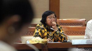 Menteri LHK Siti Nurbaya Bahas Sampah Plastik Bareng DPR