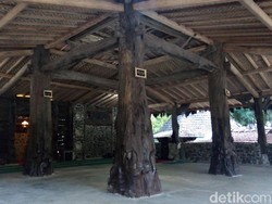 Kayu Masjid di Banjarnegara Ini Dipercaya Berusia Ribuan Tahun