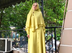 Mencontek Gaya Syari Mulan Jameela, Gamis hingga Bros di Bawah Rp 200 Ribu
