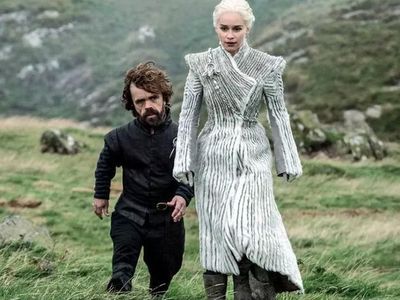 Transformasi Gaya Daenerys Game of Thrones yang Kini Jadi Mad Queen