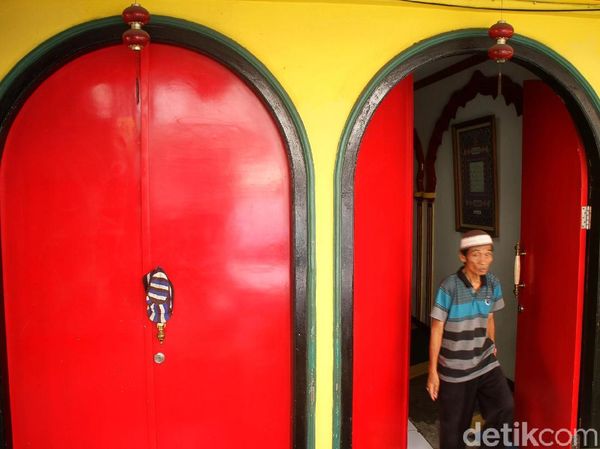 Masjid Lautze Eksis di Tengah Pecinan Jakarta