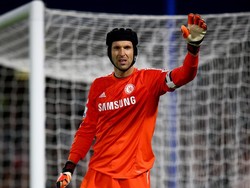 Petr Cech meninggalkan Chelsea setelah bermain selama 11 tahun. Dia sadar sudah tak dibutuhkan lagi dan memilih hengkang ke Arsenal. (Foto: David Ramos/Getty Images)