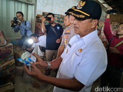 Sidak Gudang Sembako, Wabup Ponorogo Temukan Barang Tak Layak Jual