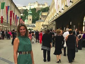 Gaya Liburan Putri Norwegia yang Punya Pacar Dukun