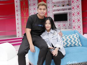 Hore! Orang Tua Restui Hubungan Billy Syahputra dengan Elvia Hore! Orang Tua Restui Hubungan Billy Syahputra dengan Elvia