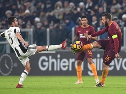 Penghormatan Pjanic untuk De Rossi