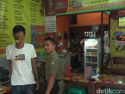 MUI Sukabumi Tegur Warga yang Makan Siang di Warung Saat Ramadhan