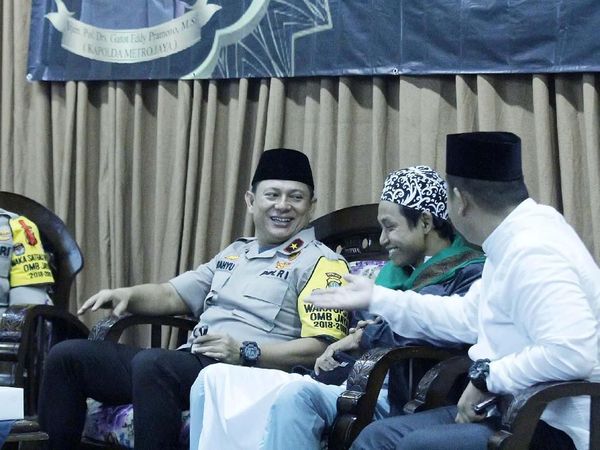 Silaturahmi Wakapolda dengan Mahasiswa