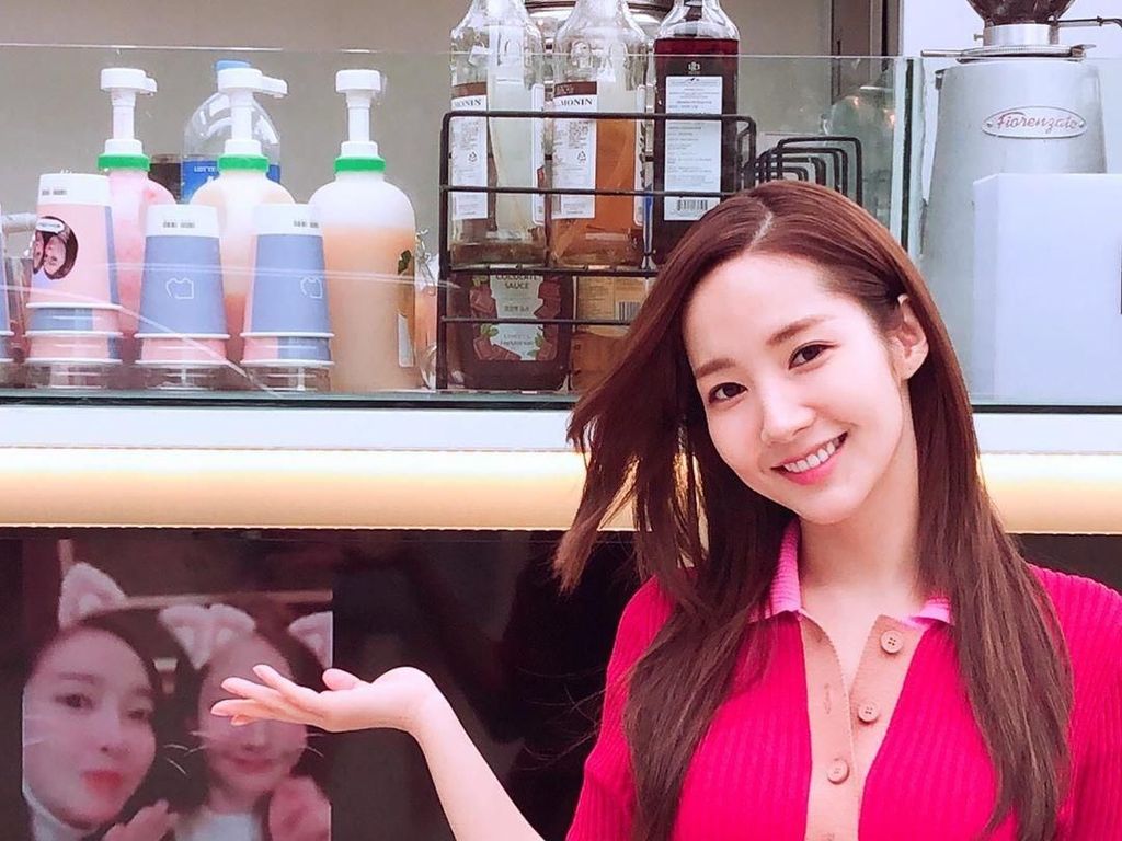 Kirim Coffee Truck, Jessica Jung Semangati Park Min Young Her Private Life