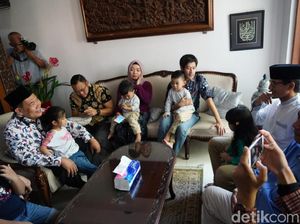 Takziah Anggota KPPS di Surabaya, Sandiaga Tanggapi Wacana Autopsi Takziah Anggota KPPS di Surabaya, Sandiaga Tanggapi Wacana Autopsi