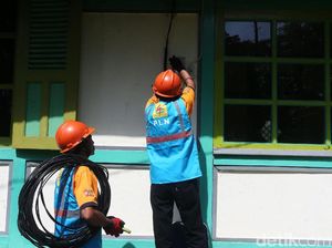 Target Semua Daerah Dapat Listrik 100% Tahun Ini Meleset