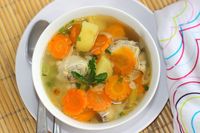 Menu Harian Ramadhan ke-9: Sup Ayam Enak untuk Jaga Stamina Saat Puasa