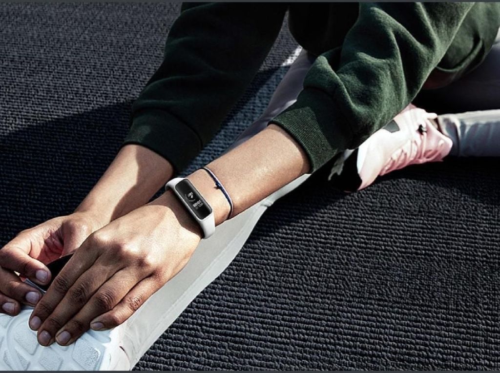 Samsung Rilis Gelang Pintar Murah Pesaing Mi Band Samsung Rilis Gelang Pintar Murah Pesaing Mi Band
