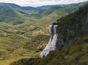 Foto: Fenomena Air Terjun Beku Foto: Fenomena Air Terjun Beku