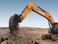 Keren! Pria Ini Tuang Wine hingga Kupas Pisang Pakai Ekskavator