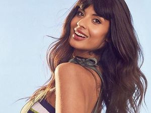 Potret Jameela Jamil, Artis Kontroversial yang Menentang Hukum Anti-aborsi