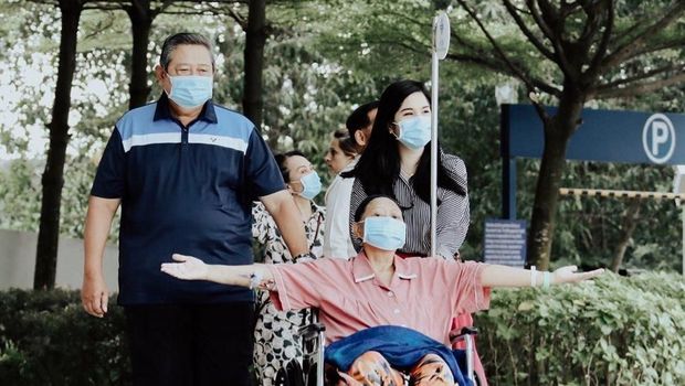 SBY, Ani Yudhoyono dan Annisa Pohan
