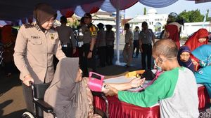 Polri Gelar Pengobatan Gratis di Bogor
