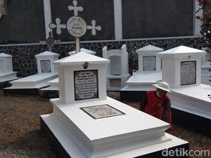 Kisah Johannes van der Steur Merawat Ribuan Anak Terlantar di Magelang Kisah Johannes van der Steur Merawat Ribuan Anak Terlantar di Magelang