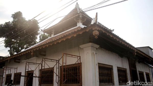 Menengok Masjid Al Anwar Angke yang Tengah Direstorasi