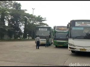 Kemenhub Temukan 8 Bus Tak Laik di Terminal Indihiang Tasikmalaya Kemenhub Temukan 8 Bus Tak Laik di Terminal Indihiang Tasikmalaya