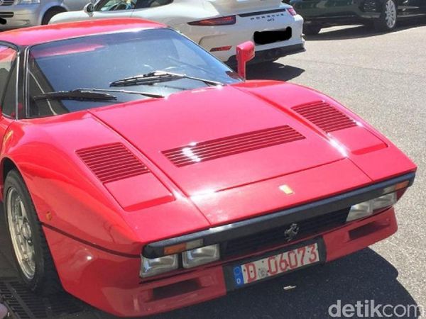 Maling Seharian Test Drive Ferrari Langka Rp 31 Miliar