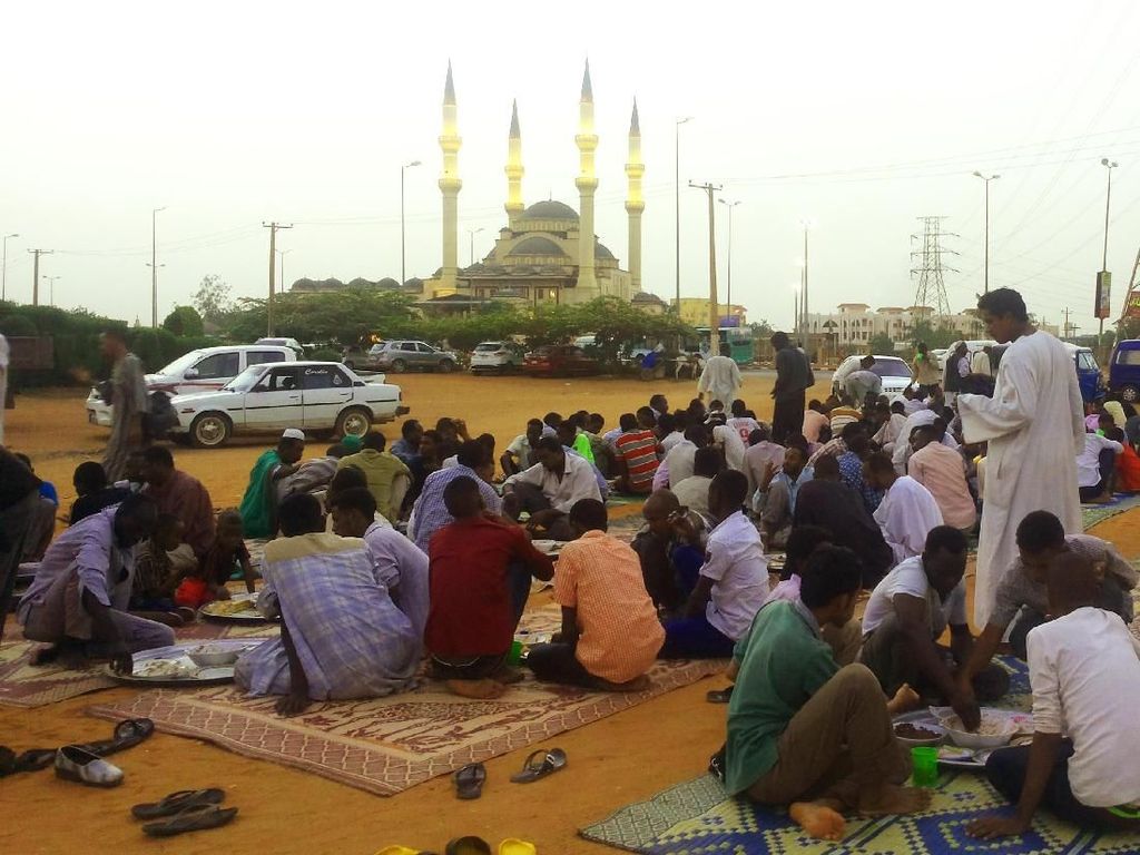 Di Sudan, Kamu Tidak Akan Kelaparan Saat Ramadhan Di Sudan, Kamu Tidak Akan Kelaparan Saat Ramadhan