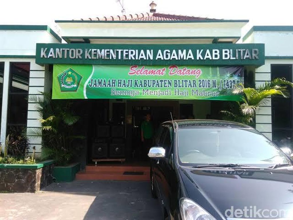Dua Warga Blitar Gagal Berangkat Haji Padahal Sudah Lunas, Kenapa? Dua Warga Blitar Gagal Berangkat Haji Padahal Sudah Lunas, Kenapa?