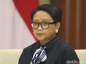 Menlu Paparkan Tantangan Politik LN RI: HAM dan Pemberantasan Terorisme