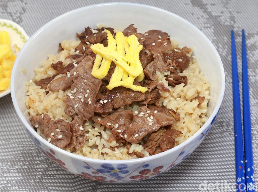 Resep Ramadan : Nasi Gyuniku Resep Ramadan : Nasi Gyuniku