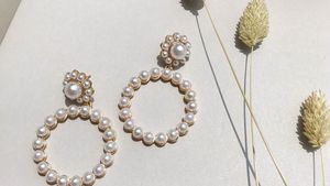 Rekomendasi 10 Anting Cantik untuk Dipakai di Hari Lebaran