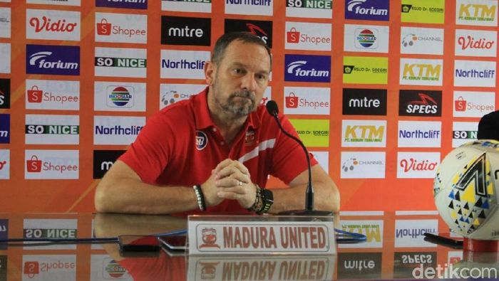 Dejan Antonic, pelatih Madura United (Eko Sudjarwo/detikSport) Dejan Antonic, pelatih Madura United (Eko Sudjarwo/detikSport)