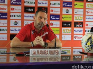 Madura United Kalah karena Gol Mudah Madura United Kalah karena Gol Mudah