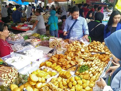 Foto: Pasar Benhil Si Surga Takjil
