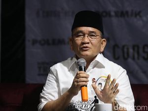 Video Ruhut Kenang Hotma Sitompul: Orangnya Positive Thinking Video Ruhut Kenang Hotma Sitompul: Orangnya Positive Thinking
