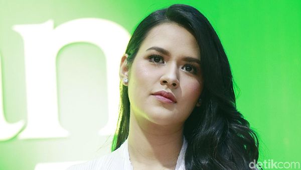 Jadi Ibu, Raisa Siapkan Lagu untuk Putrinya