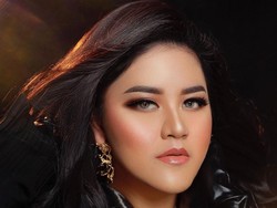 Pangling, Kahiyang Ayu Tampil bak Princess dengan Rambut ala Iklan Shampo