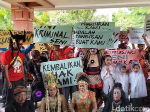 Tuntut Gamelan Dikembalikan, Puluhan Seniman Datangi Kantor Dewan