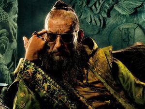 The Mandarin di Iron Man 3 Bakal Kembali Jadi Villain di MCU? The Mandarin di Iron Man 3 Bakal Kembali Jadi Villain di MCU?