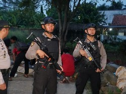 Densus 88 Tangkap Terduga Teroris Pengikut Jaringan ISIS di Bogor