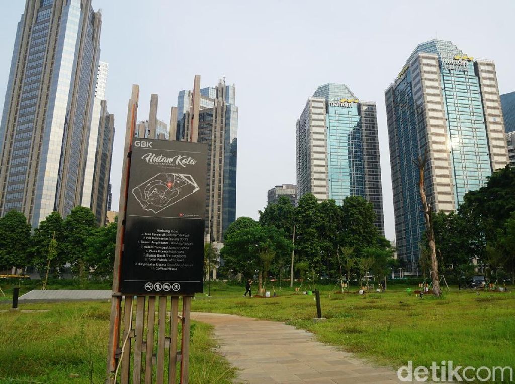 Sutradara Film Nia Dinata Mau Kenalkan Hutan Kota GBK Lewat Film Sutradara Film Nia Dinata Mau Kenalkan Hutan Kota GBK Lewat Film