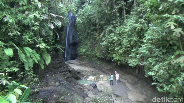 Foto: Curug Kaliurip, Destinasi Seru untuk Ngabuburit di Purworejo