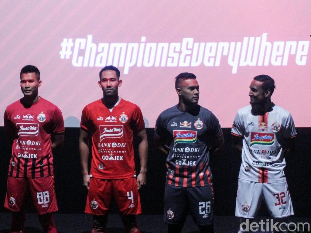 Persija Luncurkan Skuat ke Liga 1 2019 Juga Kenalkan Jersey Baru Persija Luncurkan Skuat ke Liga 1 2019 Juga Kenalkan Jersey Baru