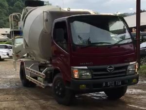 KPK Sita 7 Truk Molen Terkait Kasus Pencucian Uang Bupati HST KPK Sita 7 Truk Molen Terkait Kasus Pencucian Uang Bupati HST