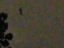 Penampakan Bikin Heboh: Itu Malaikat, Hantu Atau UFO?