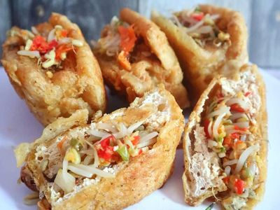 Pedasnya Mantap! Buka Puasa dengan Gehu Pedas dengan Isian Sayuran