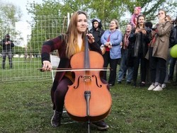 Mengapa Aktivis Tolak Pembangunan Gereja di Taman Rusia?