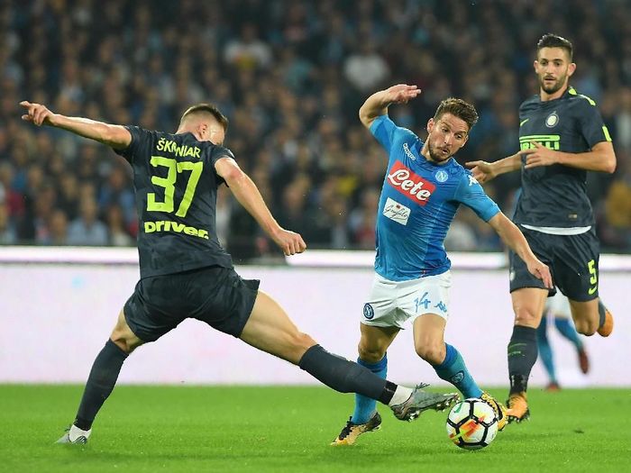 Inter Milan mesti menang di markas Napoli demi kelolosan ke Liga Champions. (Foto: Francesco Pecoraro / Getty Images) Inter Milan mesti menang di markas Napoli demi kelolosan ke Liga Champions. (Foto: Francesco Pecoraro / Getty Images)